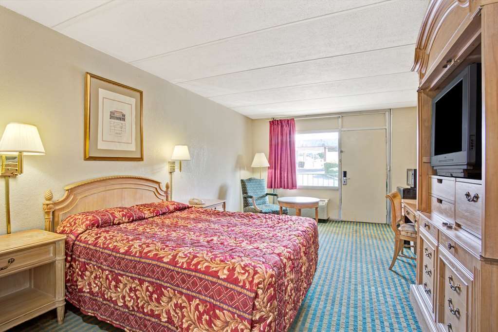 Red Roof Inn Fredericksburg North Værelse billede
