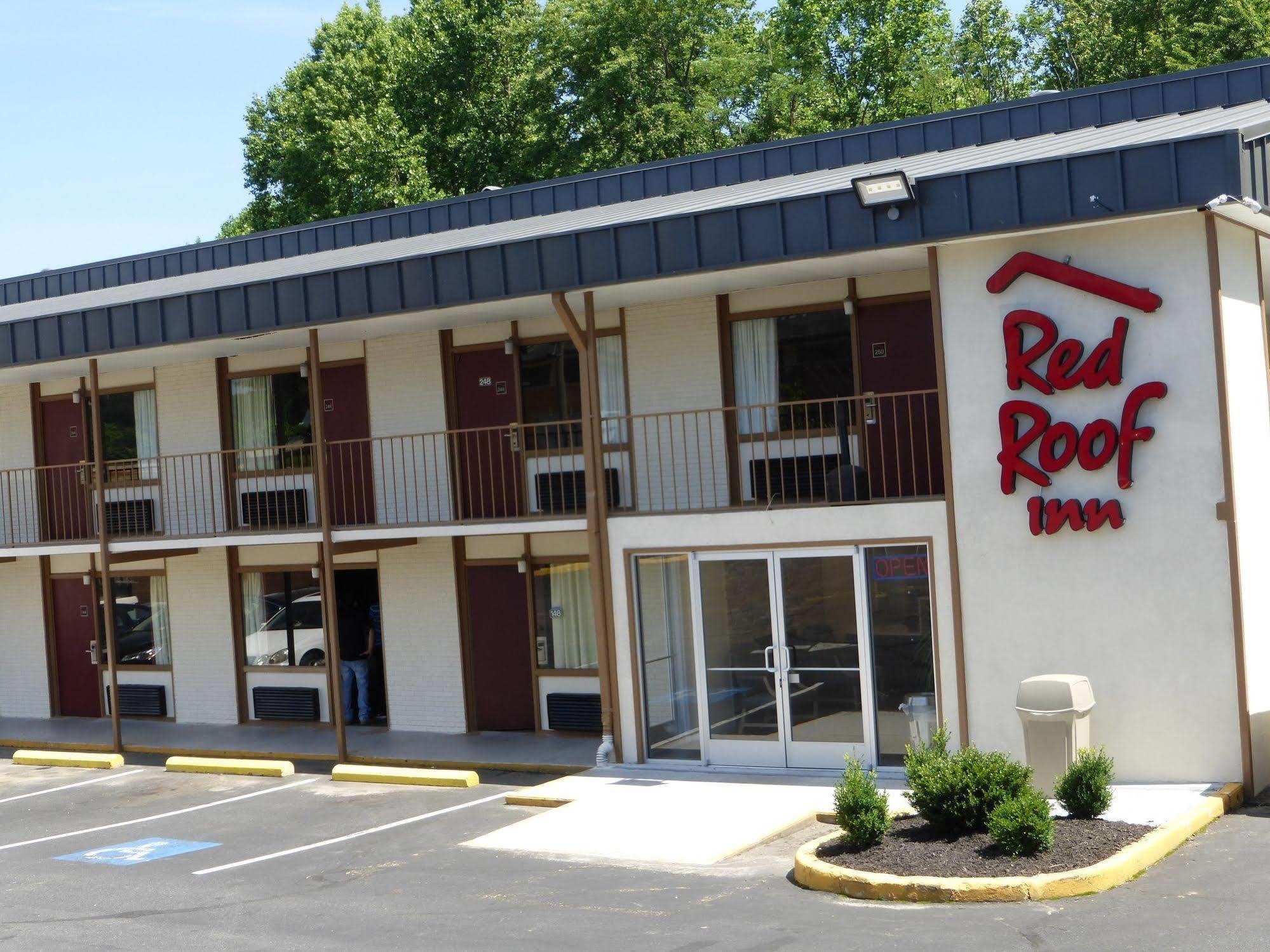 Red Roof Inn Fredericksburg North Eksteriør billede